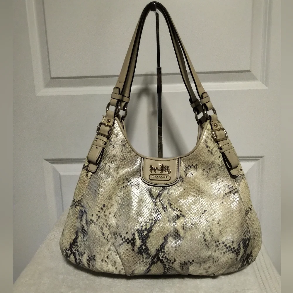 Authentic Coach Madison Maggie Python Embossed Leather Shoulder Bag 18929